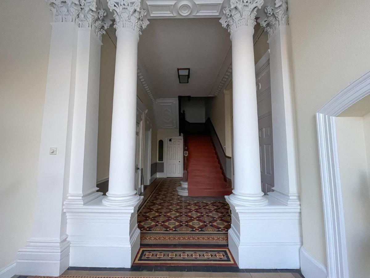 1 Bed Character Filled Glasgow Apartment Εξωτερικό φωτογραφία